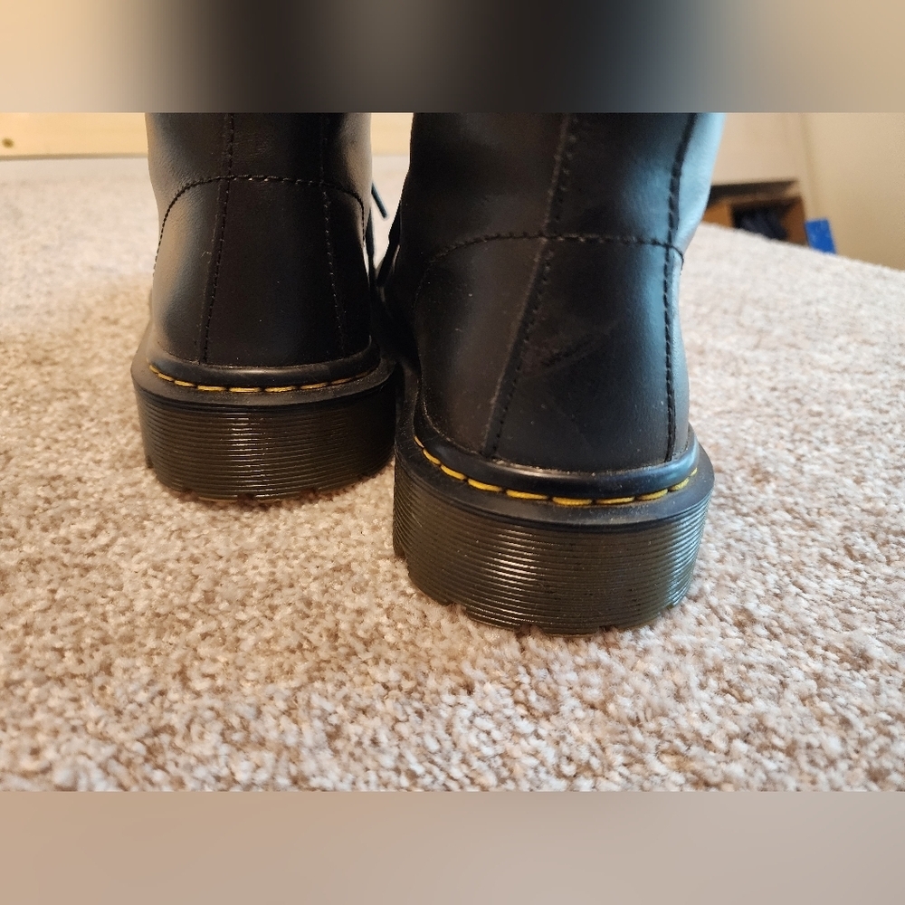Preowned Dr Martens size 6 black‎ boots - Picture 5 of 8